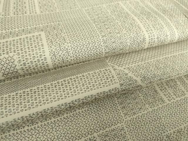 平和屋着物○本場大島紬 白大島 9マルキ 幾何学文様 正絹 逸品 未