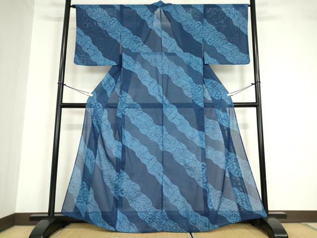 平和屋着物*夏物 小紋 絽 藍 型染 道長流水松文 洗える着物 DABA4505az