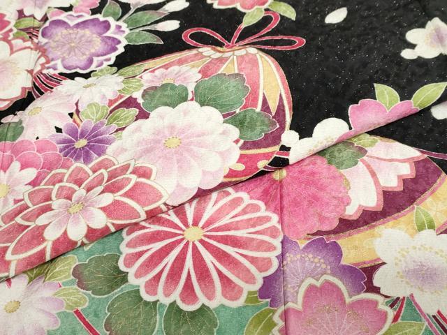 平和屋着物●豪華振袖 花鞠文 暈し染め 金彩 黒地 正絹 逸品 DABC2444ud