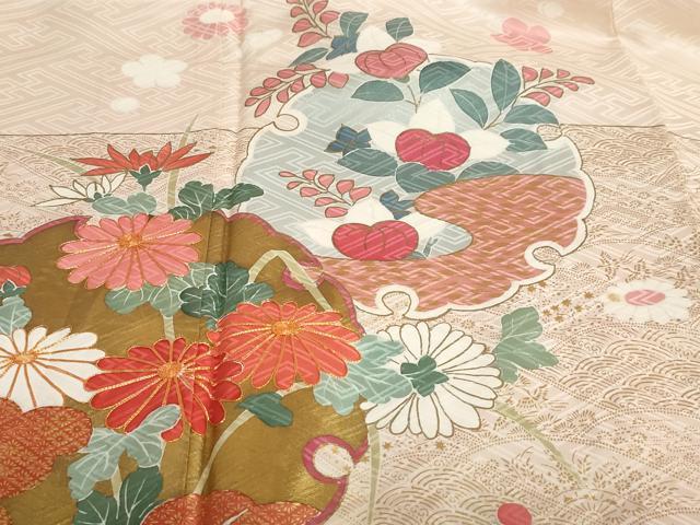 平和屋着物●豪華振袖 駒刺繍 雪輪草花文 金彩 正絹 逸品 DABC2804ud