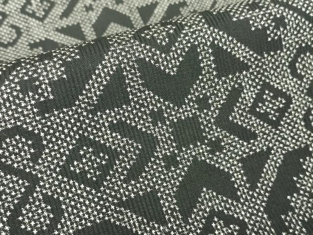 平和屋着物●本場大島紬 7マルキ 幾何学文 正絹 逸品 DABC3617az
