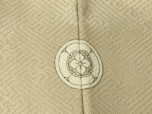 平和屋着物●上質な色無地 紗綾型地紋 練色 正絹 逸品 DABC3795az