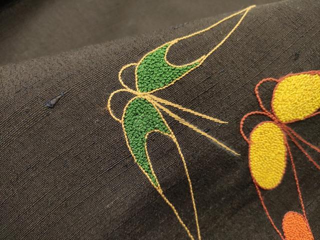 平和屋着物●中国三大刺繍 相良刺繍 総刺繍 つけ帯 紬地 舞蝶文 黒地 正絹 逸品 DABD0227op