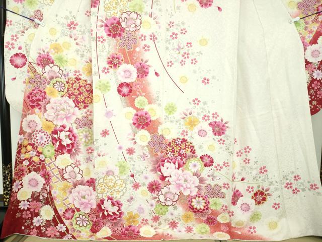 平和屋着物●豪華振袖 刺繍 舞蝶花文 暈し染め 金彩 銀通し地 正絹 逸品 DABD1201ps
