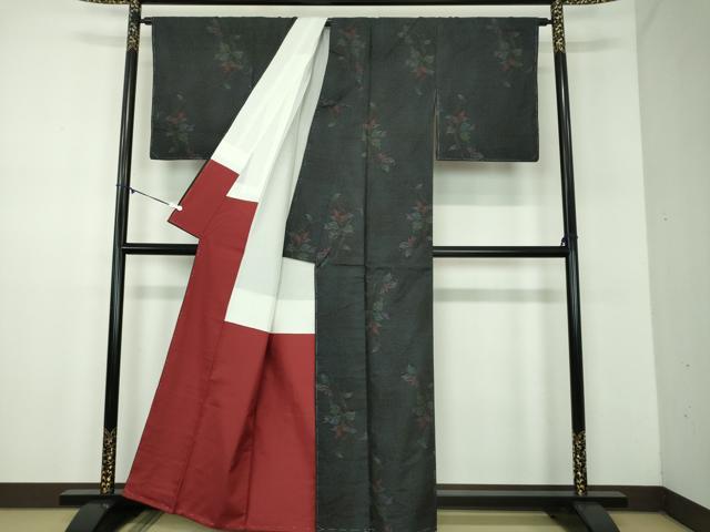 平和屋着物●本場大島紬 9マルキ 花唐草文 反端付き 正絹 逸品 未使用 DABD1258ps