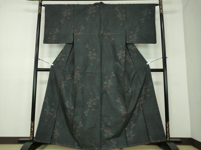 平和屋着物●本場大島紬 9マルキ 花唐草文 反端付き 正絹 逸品 未使用 DABD1258ps