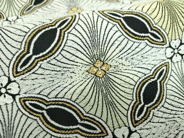平和屋着物●六通柄袋帯 唐織 おぼろ 七宝花文 黒地 金糸 正絹 逸品 DABD1565ps