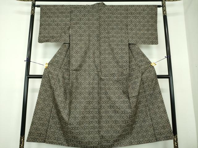 平和屋着物●本場大島紬 龍郷絣 菱文 正絹 逸品 DABD1670ps