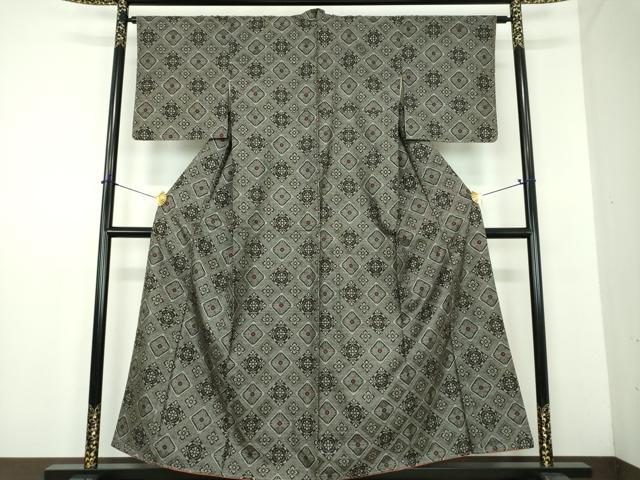平和屋着物●本場大島紬 龍郷絣 花菱文 祝義光作 証紙付き 正絹 逸品 未使用 DABD1676ps