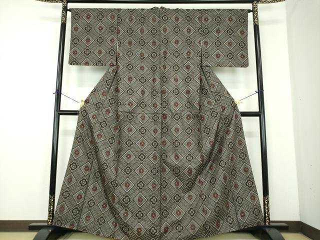 平和屋着物●本場大島紬 龍郷絣 花菱文 正絹 逸品 DABD1678ps