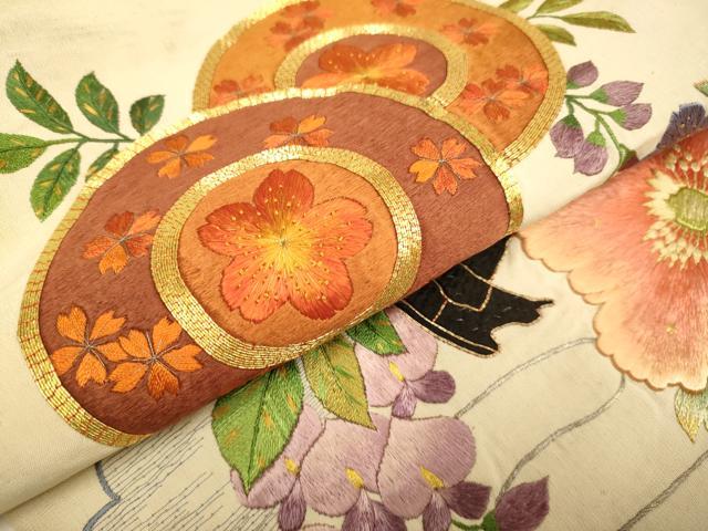 平和屋着物●アンティーク 大正ロマン 九寸名古屋帯 駒刺繍 総刺繍 片輪車花文 金糸 正絹 逸品 DABD2030du