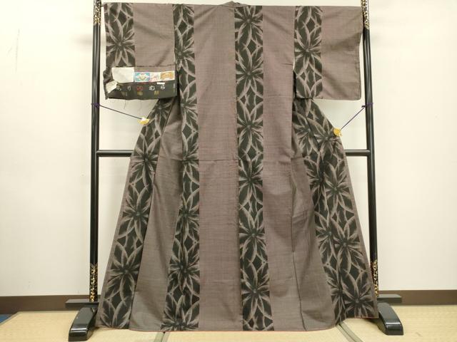 平和屋着物●本場大島紬 9マルキ 古代染色純泥染 花間道 有村紬工房謹製 証紙付き 正絹 逸品 未使用 DABD5949fe