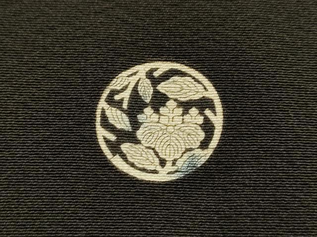 平和屋着物▼豪華黒留袖 螺鈿 正倉院花唐草文 暈し染 金銀彩 正絹 逸品 DABD5992fe