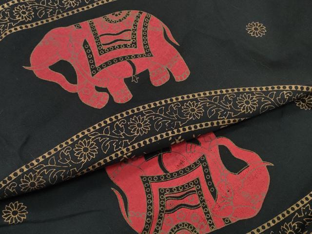 平和屋着物▼和装小物 インテリア小物 テーブルクロス タペストリー 壁掛け インド布 象 黒地 タグ付き 綿 逸品 未使用 DABD7658zzz