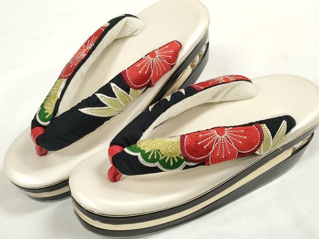 平和屋着物▼和装小物 和装草履 厚底草履 刺繍 松竹梅 金糸 パール底 逸品 DABD8262zzz