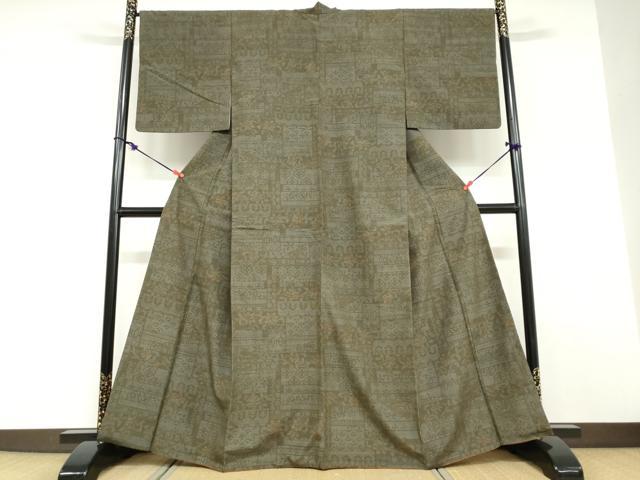 平和屋着物●結城紬 80亀甲 変わり横段花文 やまと誂製 正絹 逸品 DABD9378ud