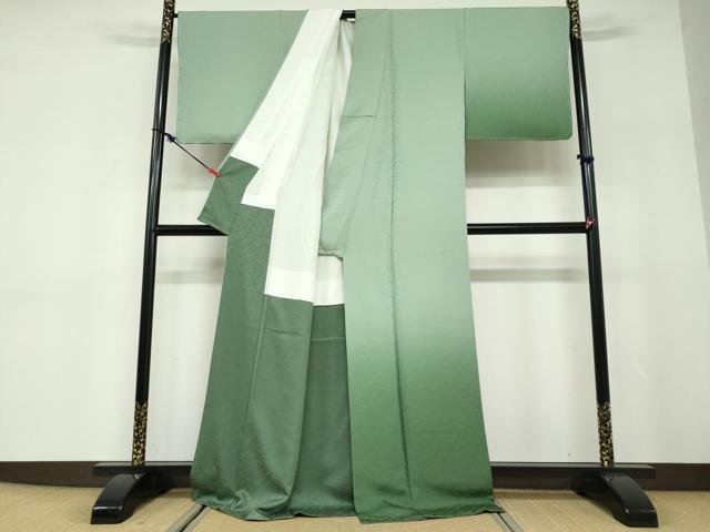 平和屋着物●山仙工房 三代目 元一 訪問着 お召地 黄金の繭 黄金糸 花唐草文 暈し染め 反端付き 正絹 逸品 未使用 DABD9773ud