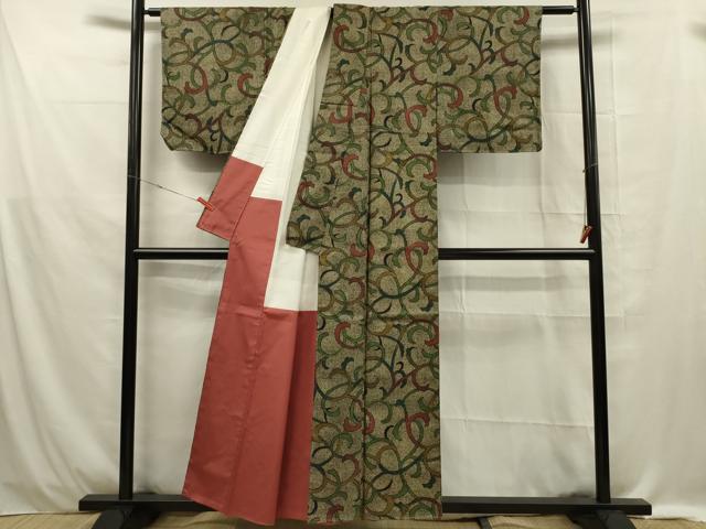 平和屋着物■本場染大島紬 唐草文 正絹 逸品 未使用 DABE0436ya