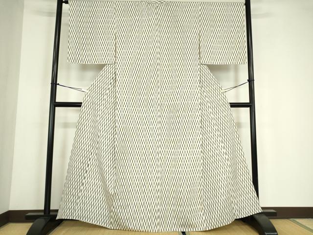 平和屋着物▽上質なお召 単衣 矢羽絣 正絹 逸品 未使用 DABE4144az