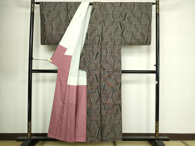 平和屋着物■本場大島紬 9マルキ 幾何学文 正絹 逸品 DABE9484sf