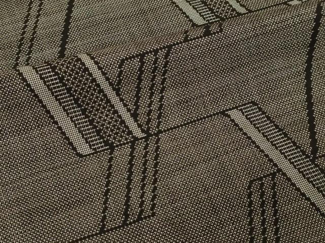 平和屋着物■本場大島紬 9マルキ 幾何学文 正絹 逸品 DABE9484sf