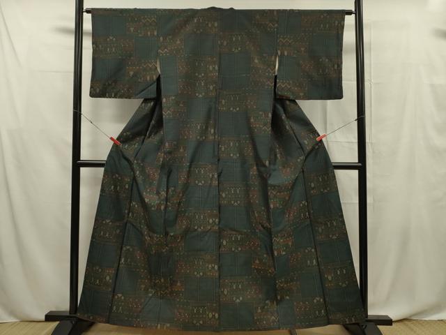 平和屋着物■本場大島紬 色紙吉祥文 正絹 逸品 DABF0635ya