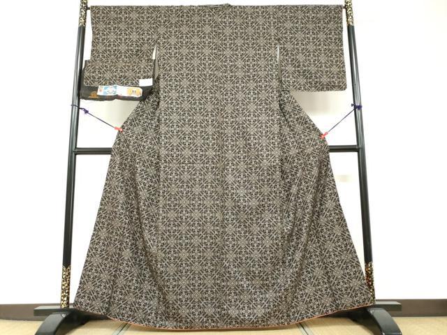 平和屋着物●本場大島紬 7マルキ 古代染色純泥染 草花菱文 証紙付き 正絹 逸品 DABF1174ud