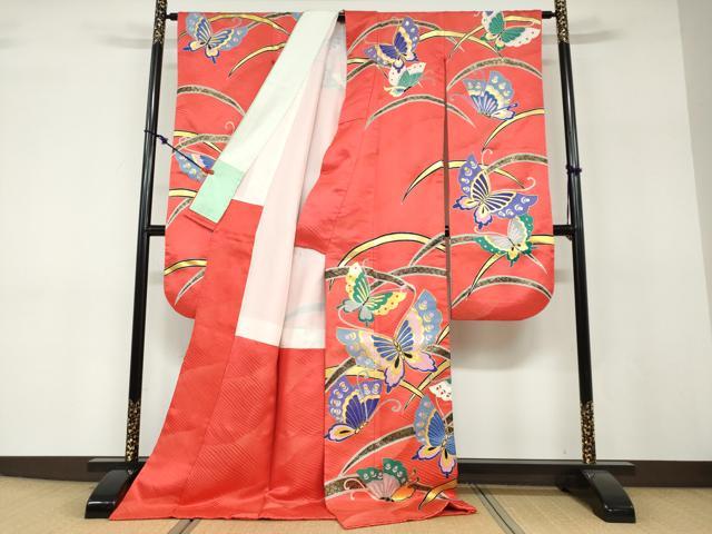 平和屋着物●本手描友禅作家 秋山章 振袖 駒刺繍 舞蝶文 金彩 正絹 逸品 DABF1263ud