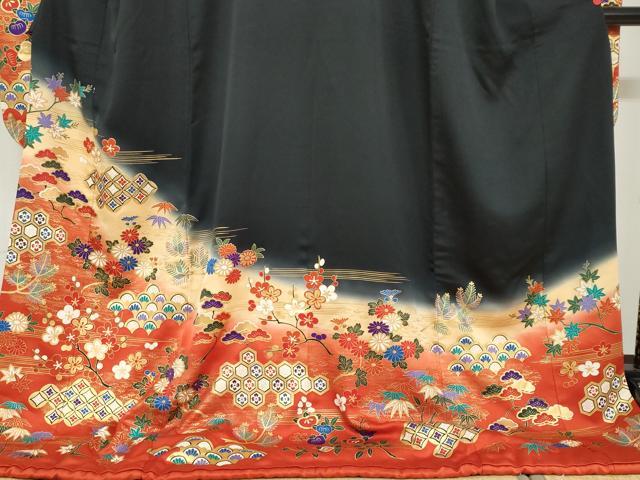 平和屋着物●お引きずり・お引き摺り・引き振袖 吉祥草花文 暈し染め 黒地 金彩 正絹 逸品 DABF1273ud