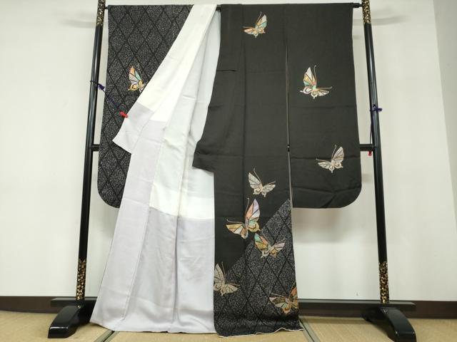 平和屋着物●豪華振袖 舞蝶文 黒地 金彩 銀通し地 正絹 逸品 DABF1448ud