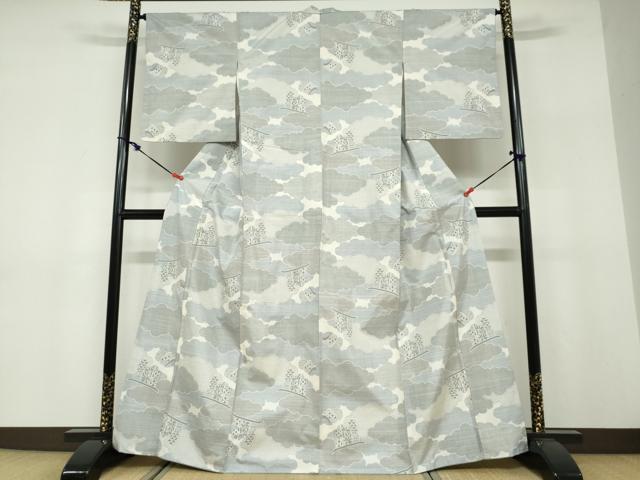 平和屋着物●本場大島紬 白大島 9マルキ 雲取り几帳文 正絹 逸品 DABF1468ud