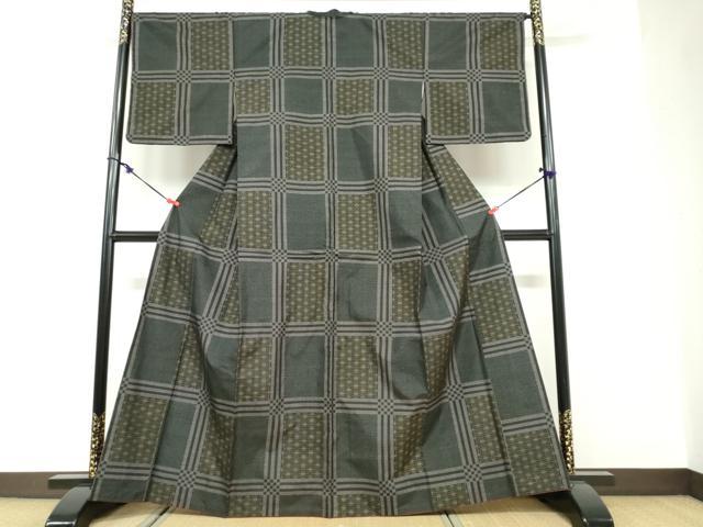 平和屋着物●本場大島紬 7マルキ 変わり格子文 正絹 逸品 DABF1487ud
