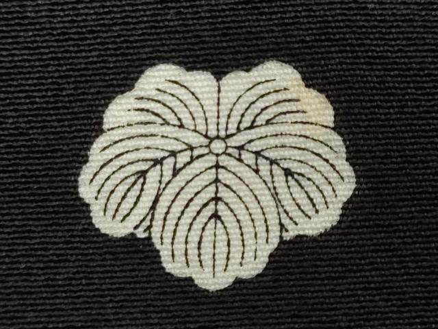 平和屋着物●豪華黒留袖 作家物 駒刺繍 群鶴草花文 金彩 正絹 逸品 DABF1495ud