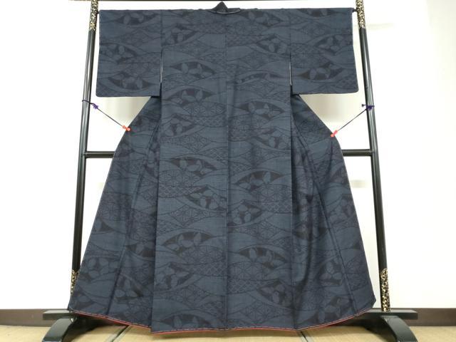 平和屋着物●結城紬 100亀甲 吉祥舞蝶文 正絹 逸品 未使用 DABF1550ud