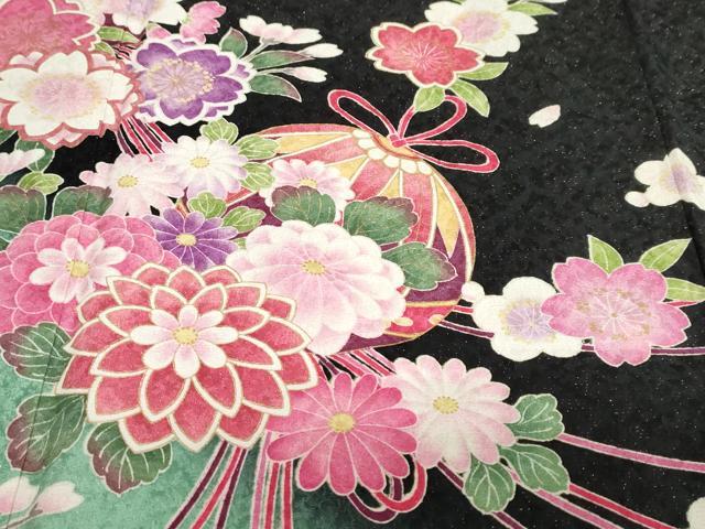 平和屋着物●豪華振袖 草花文 暈し染め 黒地 金通し地 正絹 逸品 DABF1567ud