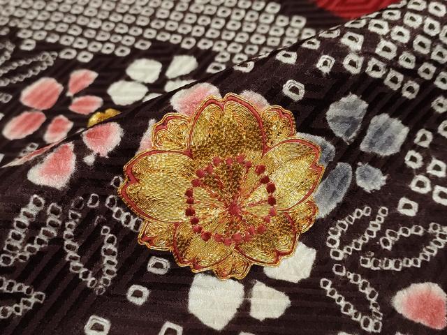 平和屋着物●ブライダルファッションデザイナー・桂由美 振袖 駒刺繍 絞り 道長草花文 正絹 逸品 DABF1761ud