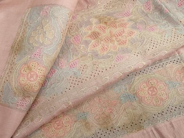 平和屋着物●中国三大刺繍 スワトウ刺繍 汕頭刺繍 訪問着 紬地 絞り 横段草花文 正絹 逸品 DABF1809ud