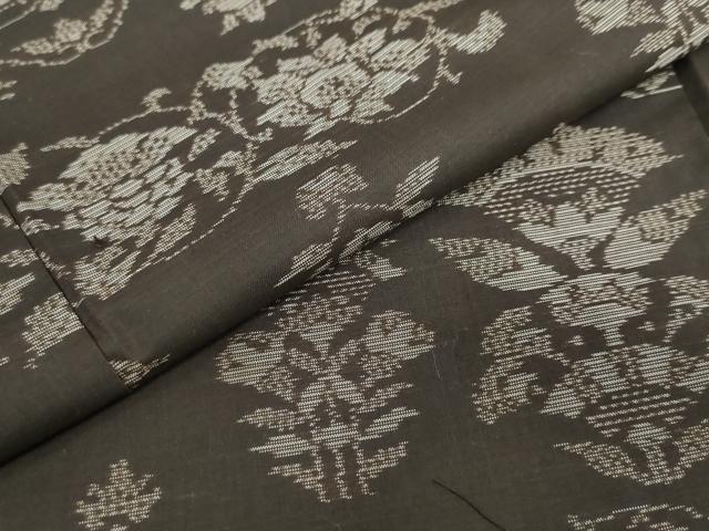 平和屋着物●本場大島紬 白大島 名匠たかし 草花文 証紙付き 正絹 逸品 DABF1923ud