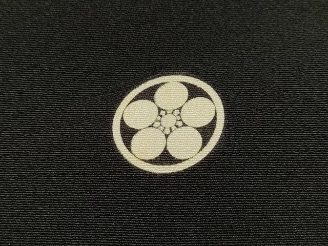 平和屋着物▼豪華黒留袖 作家物 駒刺繍 地紙枝花松文 金彩 正絹 逸品 DABF2882fe