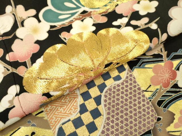 平和屋着物▼豪華黒留袖 作家物 駒刺繍 地紙枝花松文 金彩 正絹 逸品 DABF2882fe