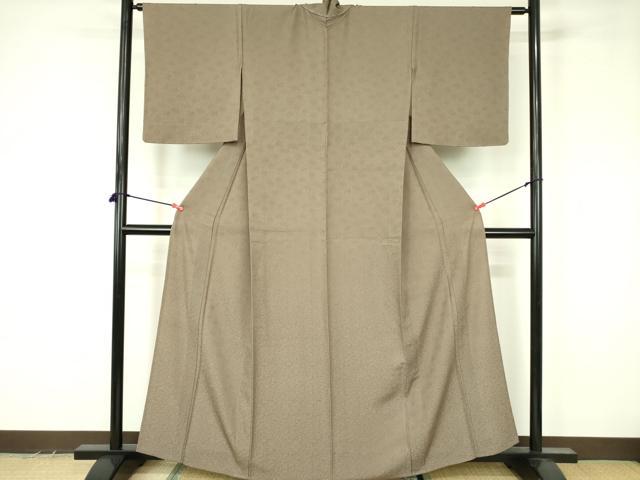 平和屋着物▽上質な色無地 単衣 花唐草地紋 空五倍子色 鈴乃屋扱い 正絹 逸品 未使用 DABF3566op