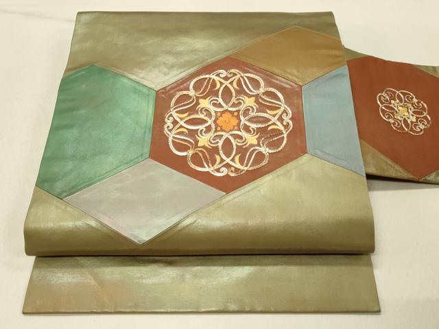 平和屋着物◎九寸名古屋帯 総刺繍 駒刺繍 切嵌 亀甲花文 引箔 正絹 逸品 DABF6655qp