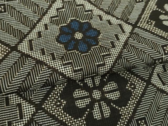 平和屋着物●本場大島紬 龍郷絣 花菱文 正絹 逸品 DABF7211ps