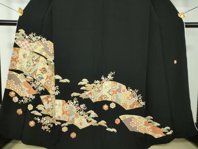 平和屋着物●豪華黒留袖 作家物 駒刺繍 地紙吉祥花文 金彩 正絹 逸品 DABF7217ps