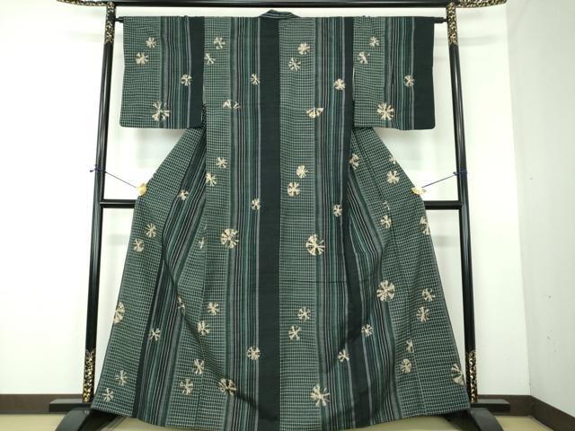 平和屋着物●上質な紬 蜘蛛絞り 格子間道 黒地 正絹 逸品 DABF7485ps