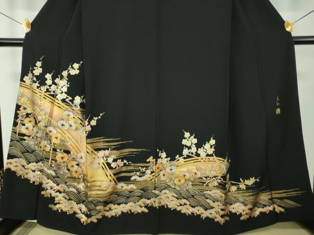 平和屋着物●金彩友禅 卓越技能者・名工・和田光正 黒留袖 枝梅 渡橋風景花文 金銀彩 正絹 逸品 DABF7753ps