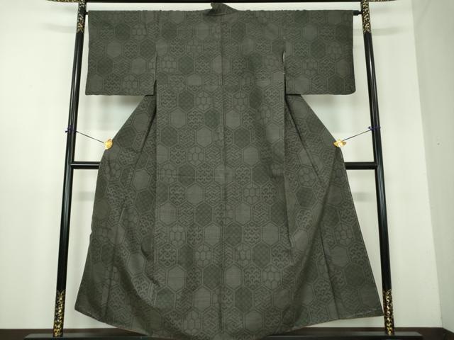 平和屋着物●結城紬 80亀甲 亀甲繋ぎ 正絹 逸品 未使用 DABF7866ps