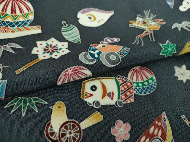 平和屋着物●日本工芸会正会員 東京手描友禅作家 生駒暉夫 訪問着 玩具文様 鬼しぼ縮緬 正絹 逸品 DABF7924ps