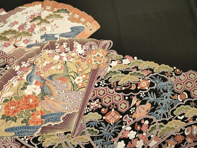 平和屋着物■豪華黒留袖 作家物 駒刺繍 扇面孔雀花文 宝尽くし 金糸 正絹 逸品 DABG1743ya