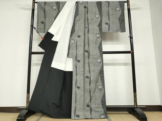 平和屋着物●上質な紬 舞花文 正絹 逸品 未使用 DABG2297ud